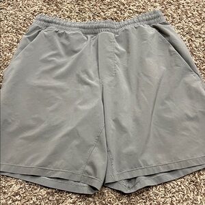 Lululemon men's pace breaker shorts sz M